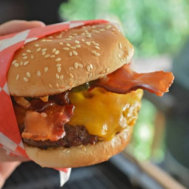 Smokey Zinger Burger